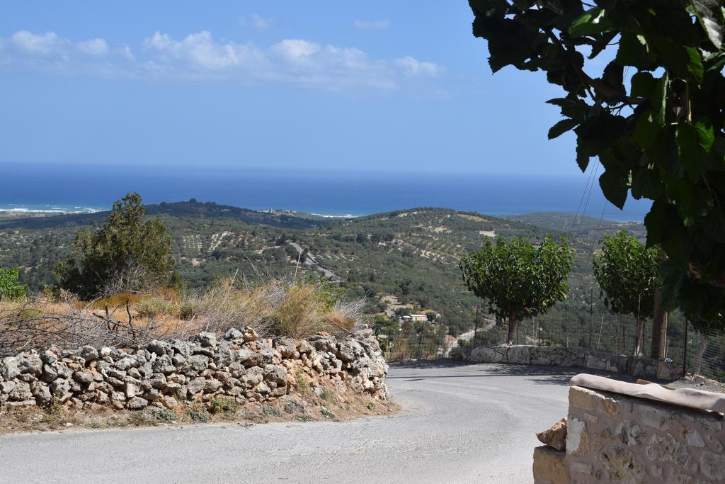 Traditional Stonebuilt Villa Leonanto, Only 5 Km From A Sandy Beach Kástellos Exterior foto